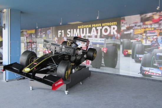 Formula 1 simulator v Ljubljani