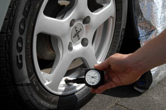 Kaj morate vedeti o sistemu za nadzor tlaka v pnevmatikah