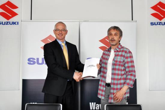 Suzuki Slovenija je postal uradni sponzor dirkača Vladimirja Stankoviča