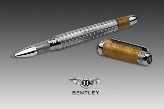 Zmagalo je vrhunsko Tibaldijevo pero posvečeno Bentleyu