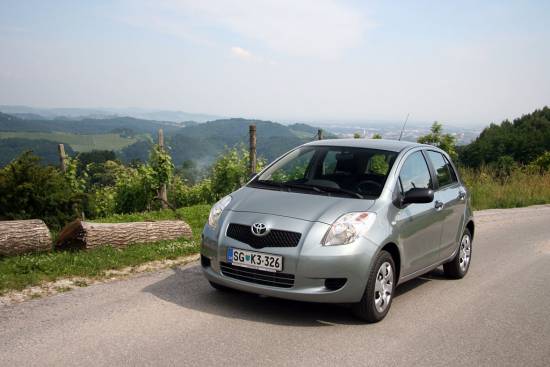 Toyota yaris 1,3 VVTi luna