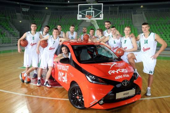 Toyota je  uradni prevoznik KK Union Olimpije