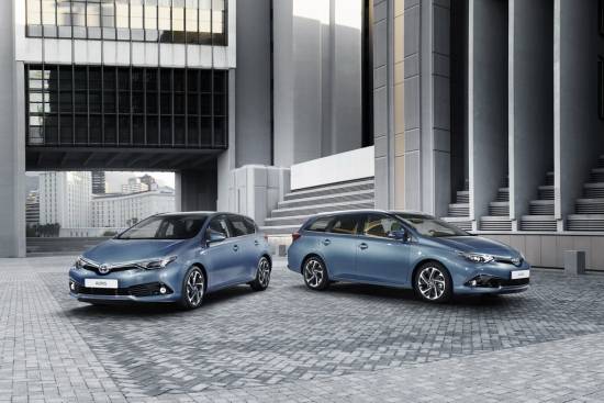 Toyota bo v Ženevi predstavila prenovljenega aurisa