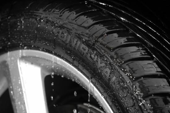 Purple rain po izboru Uniroyala najboljša “pesem o dežju”