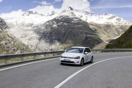 Volkswagen e-golf zmagal na največjem rallyju električnih vozil