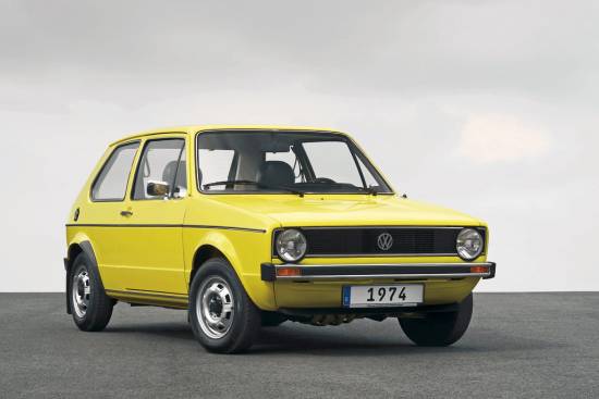 Volkswagen na sejmu Techno Classica - 40-letnica modela Golf