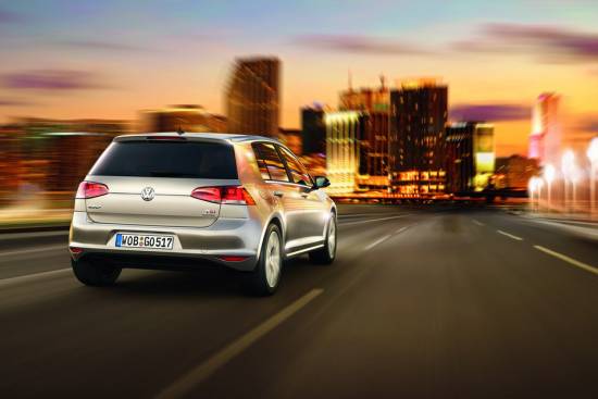 Volkswagen v prvem polletju prvič prodal preko 3 milijone vozil