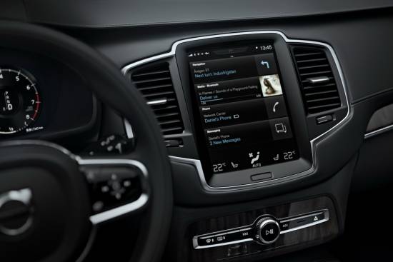 Volvo z novim XC90 prinaša nov način upravljanja funkcij